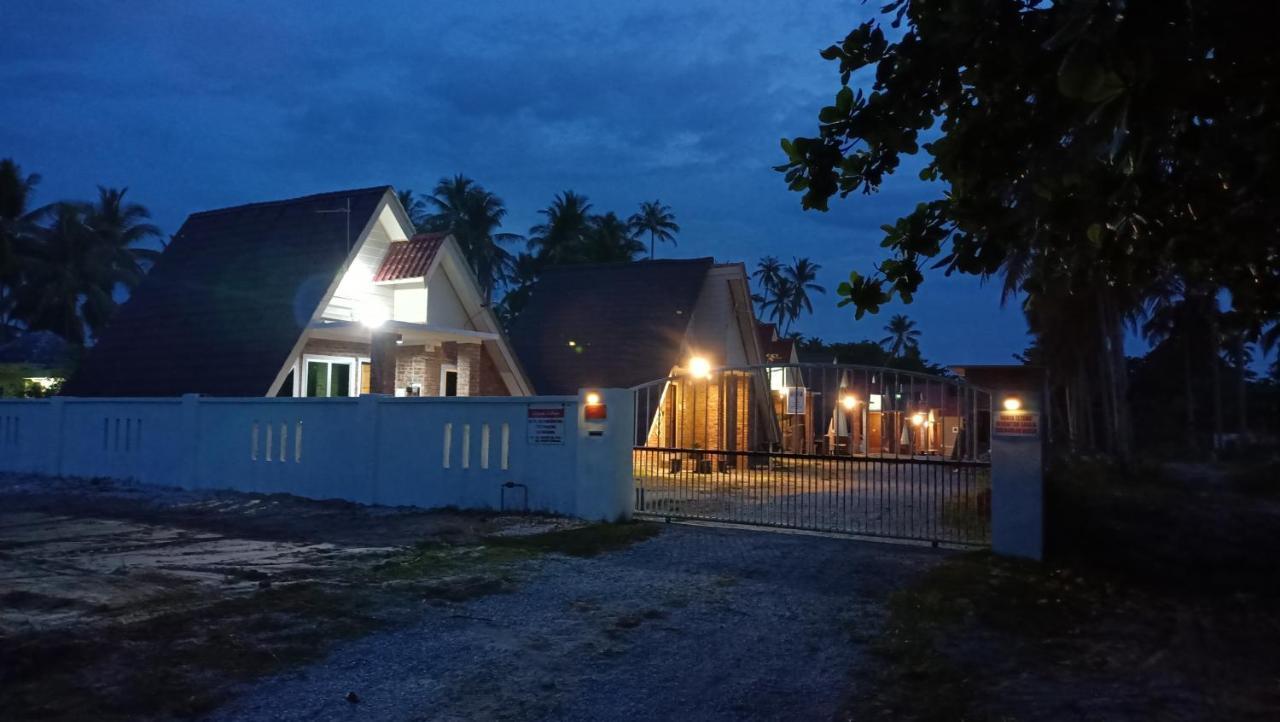 Zainab Cottage Pasir Puteh Exterior foto