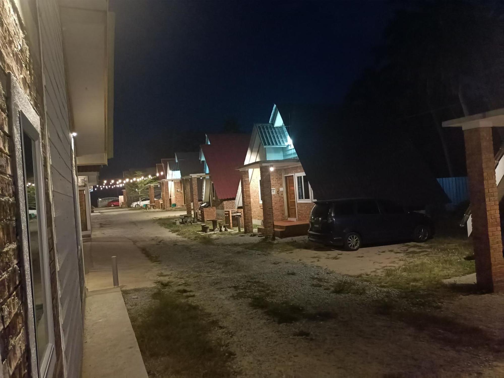Zainab Cottage Pasir Puteh Exterior foto