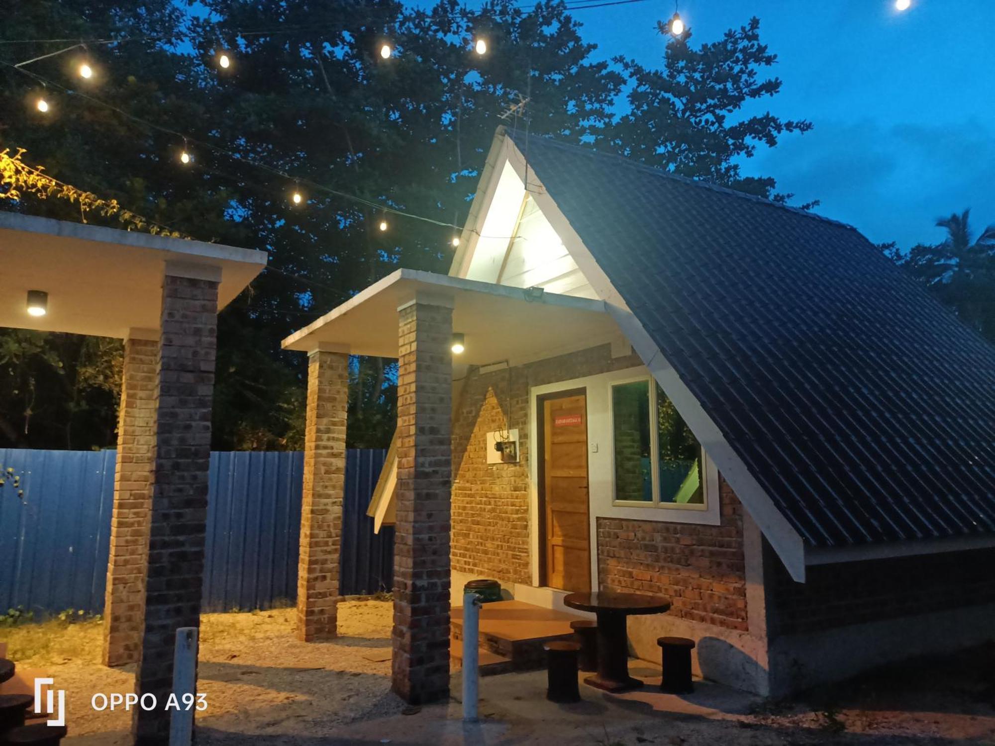 Zainab Cottage Pasir Puteh Exterior foto
